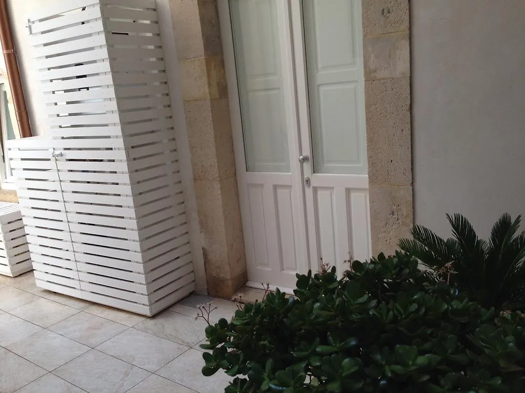 بيت للعطل فيلا Casina Trento سيراكوزا